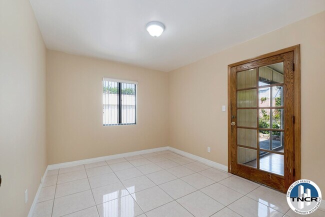Building Photo - Delightful 4 Bedroom | 2 Bath
