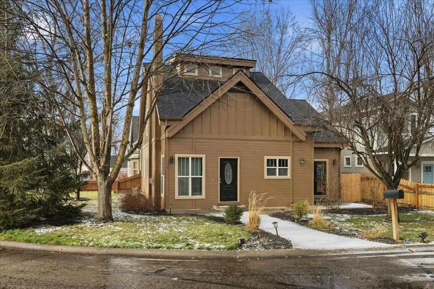 Building Photo - 1603 N 29th St