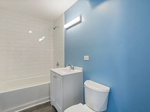 Building Photo - 7 Division St