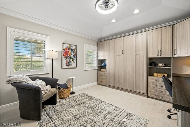 Building Photo - 6605 Southfork Ct