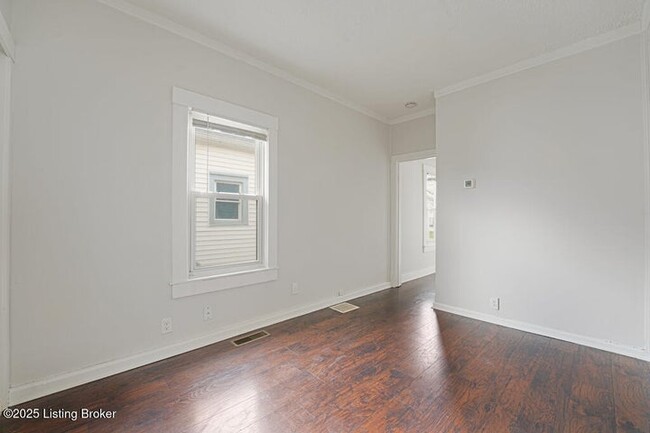 Building Photo - 1312 Lillian Ave