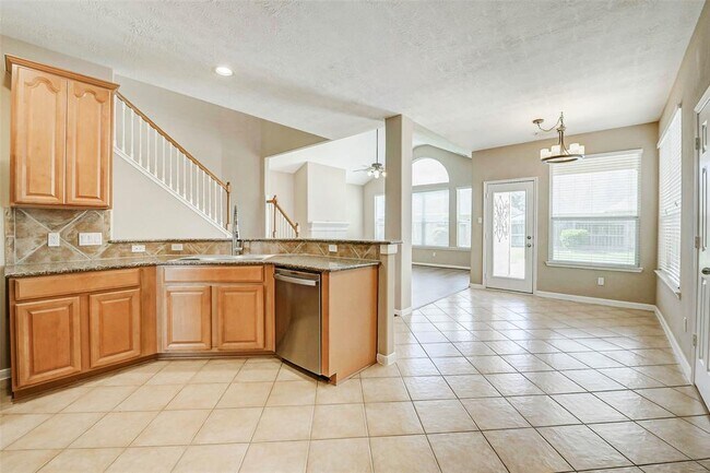 Building Photo - 26311 Sagewood Forest Dr