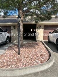Building Photo - 6598 Pinewood Dr