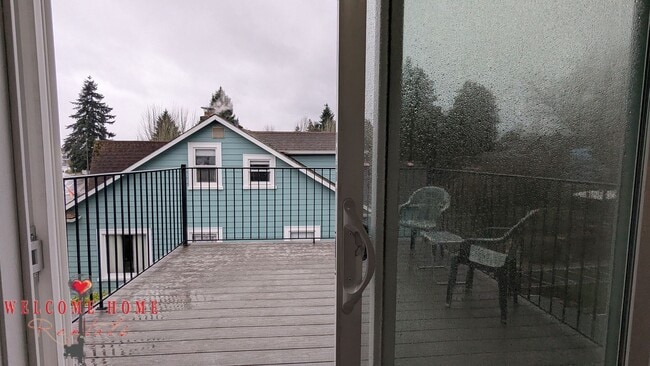 Building Photo - 4520 S Thompson Ave