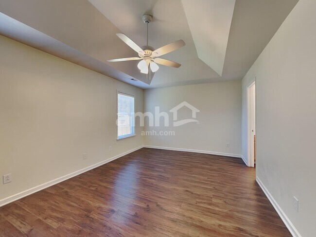 Building Photo - 4131 Crestview Place Dr