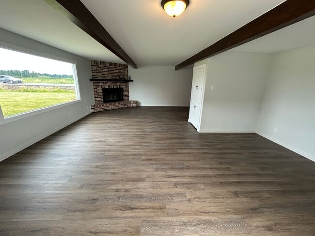 Building Photo - Fully Remodeled Five Bedroom House for Rent!