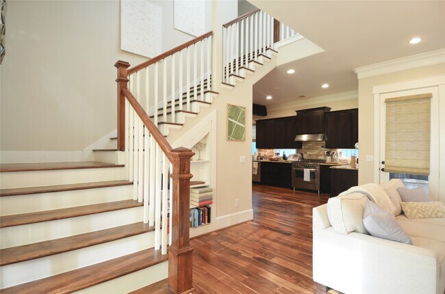 Building Photo - 8610 Ashland Way