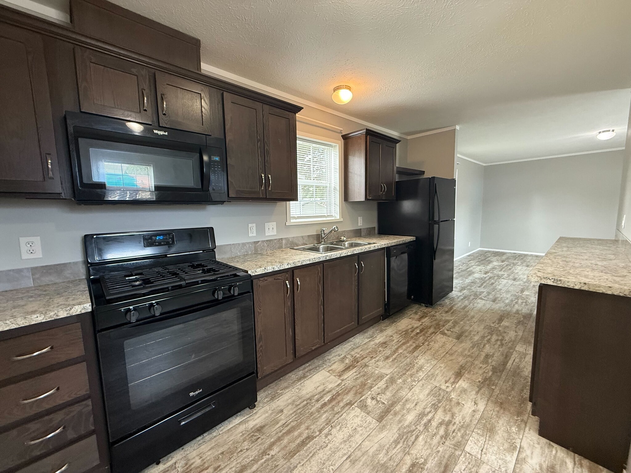 Building Photo - 11827 Cascade Cir