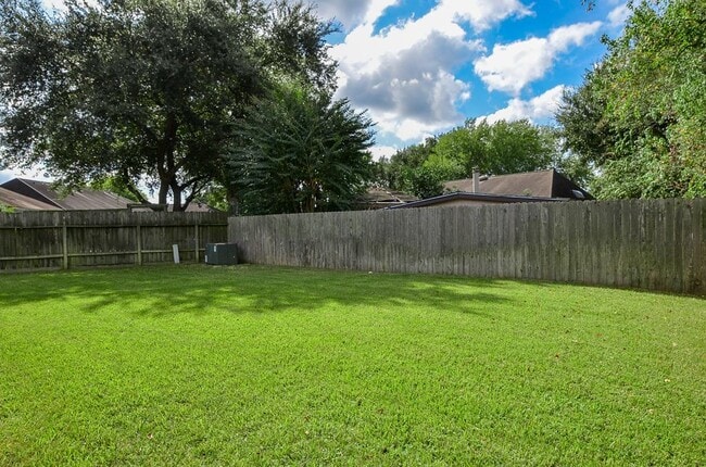 Building Photo - 1035 Western Meadows Dr