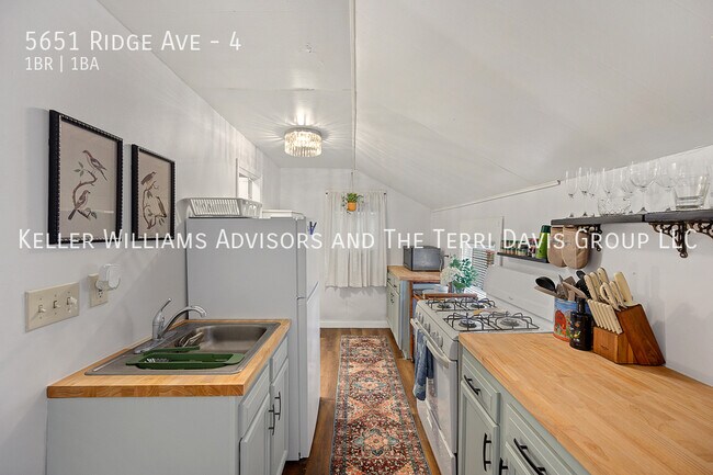 Building Photo - 5651 Ridge Ave