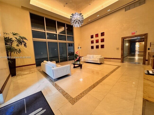 Building Photo - 1060 Brickell Ave