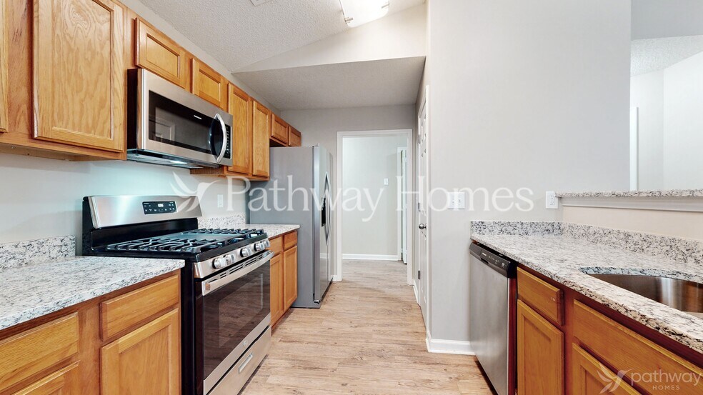 Building Photo - 161 Greystone Cir