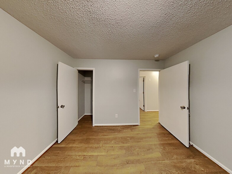 Building Photo - 4629 Longbriar Dr