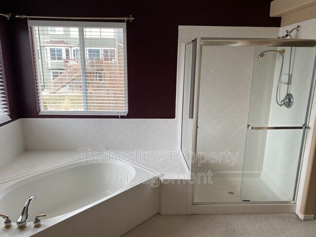 Building Photo - 1628 Lily Lake Dr