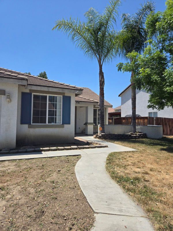 Building Photo - 421 Steiner Dr