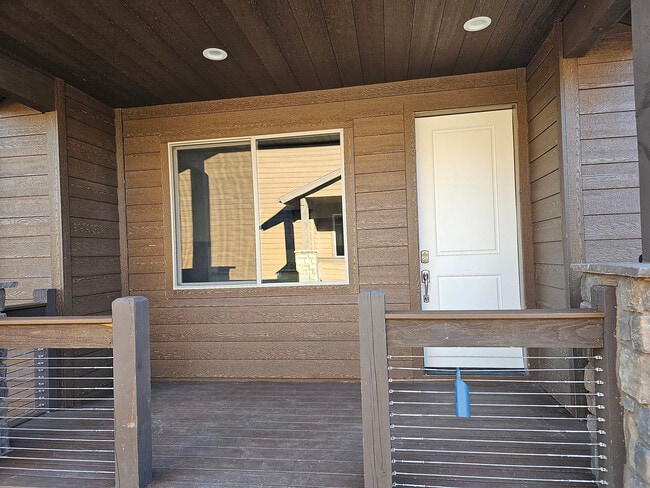 Building Photo - 2870 W Villa Loop