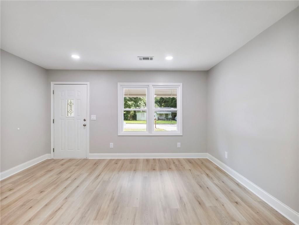 Building Photo - 2862 Argyle Dr NW