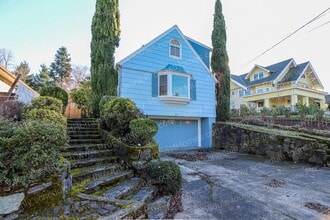 Building Photo - 930 SE 53rd Ave