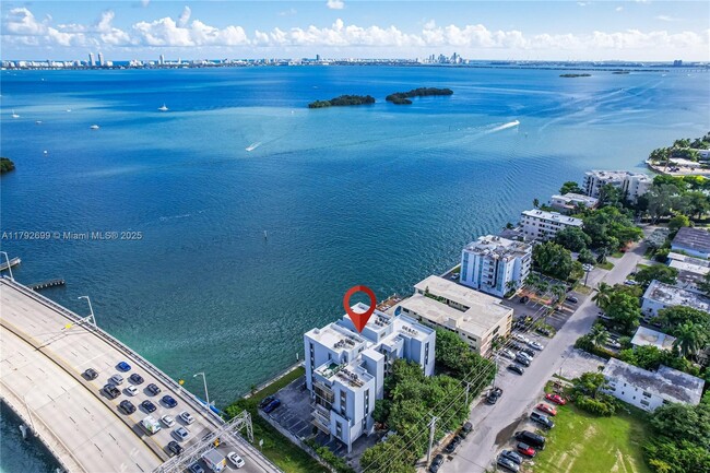 Building Photo - 7899 NE Bayshore Ct