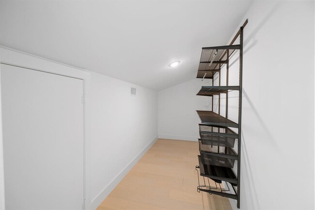 Building Photo - 10941 Bluebird Pl
