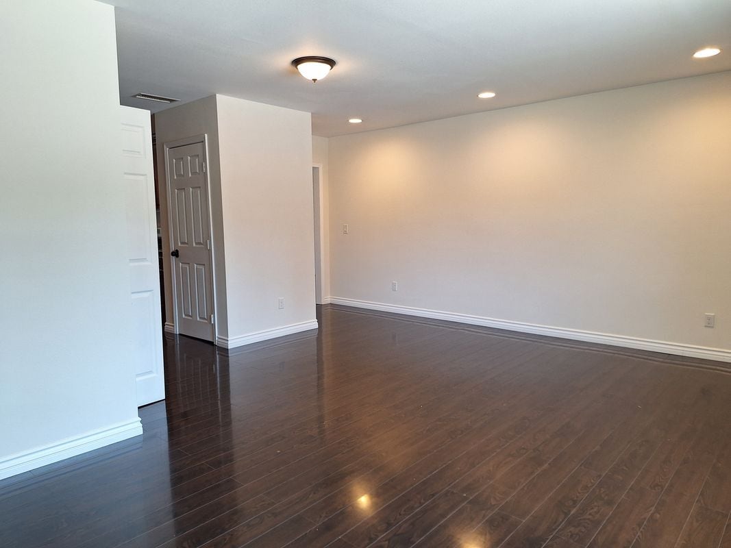 Building Photo - 2541 Gardi St