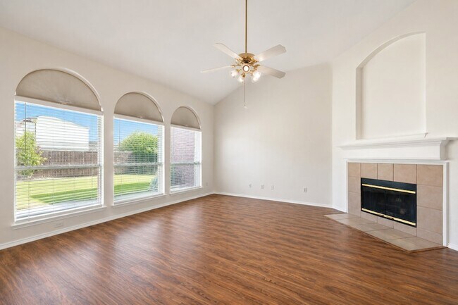 Building Photo - 10057 Wyndbrook Dr