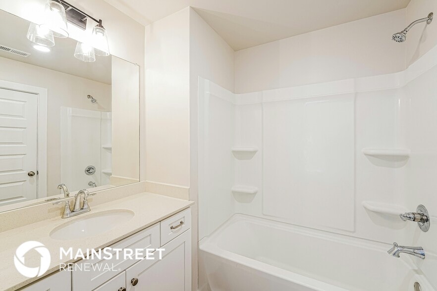 Building Photo - 1405 Brookhaven Dr