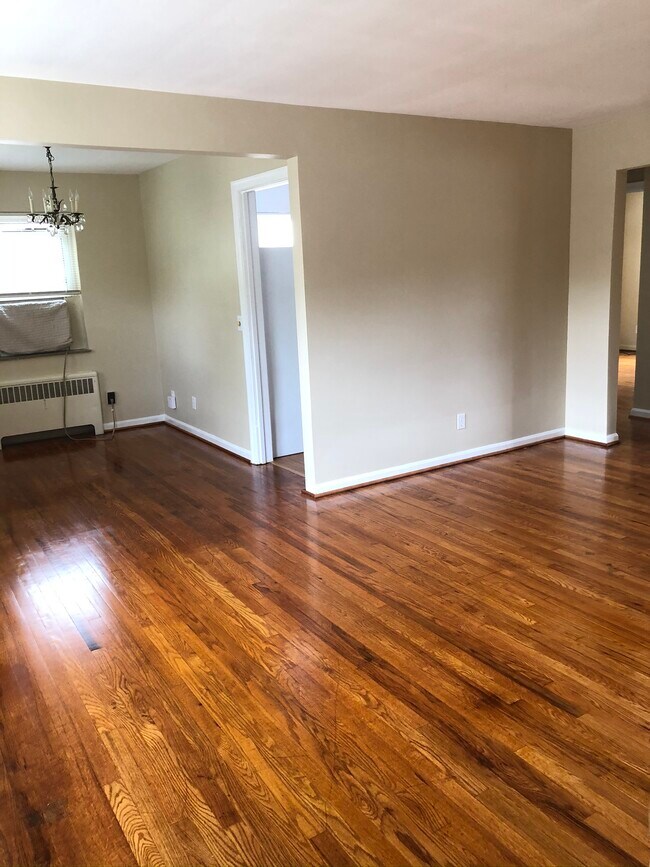 4979 Cleves Warsaw Pike 4979 Cleves Warsaw Pike Cincinnati OH 45238