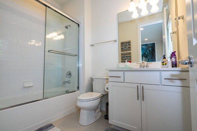 Building Photo - Perfect Home waiting for you! FULLY FURNISHED!