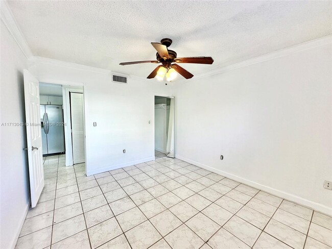 Building Photo - 4275 NW S Tamiami Canal Dr