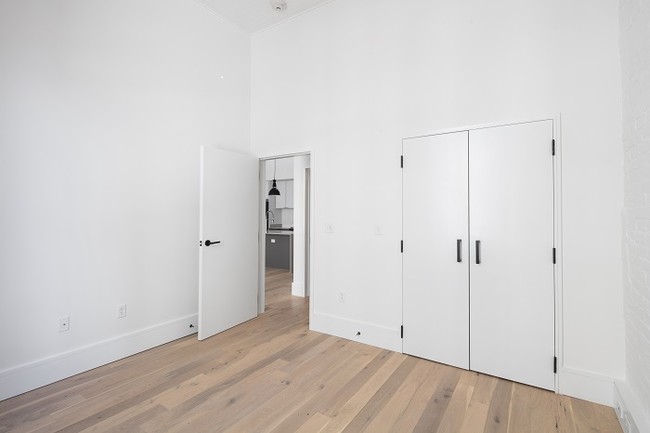 Floorplan - Auction House Apartments