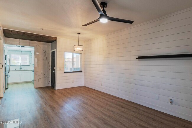 Building Photo - 9450 E Becker Ln