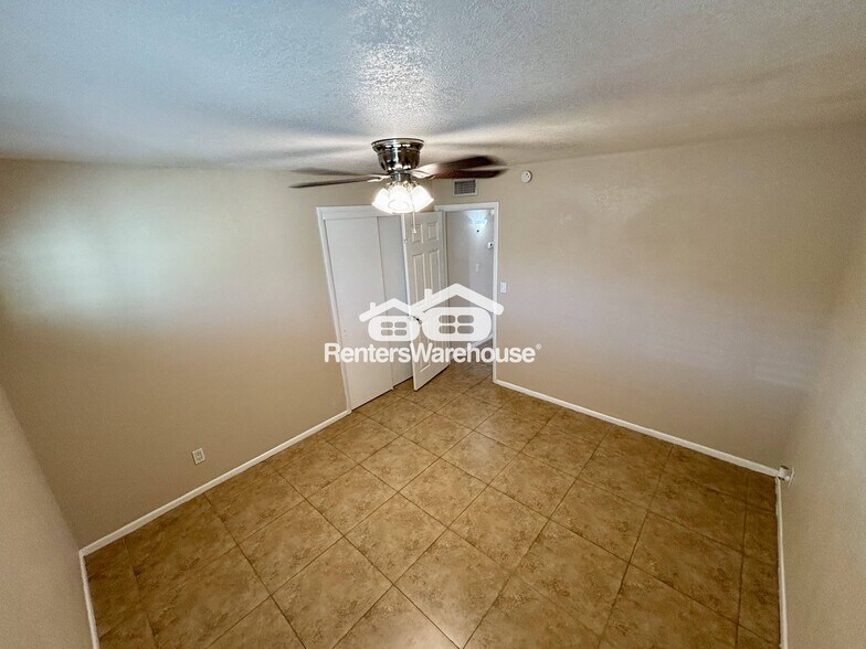 Building Photo - 6809 E Avalon Dr