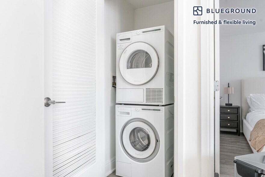 Building Photo - 600 4th St SW