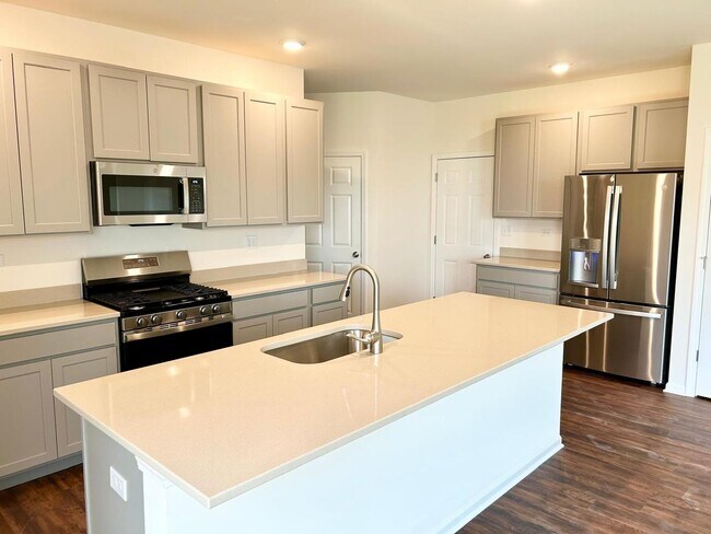 Building Photo - 2310 Truman Trail