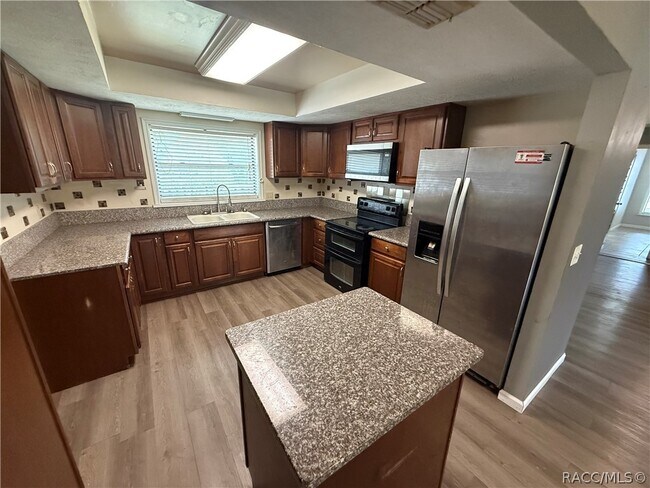 Building Photo - 5560 S Garcia Terrace