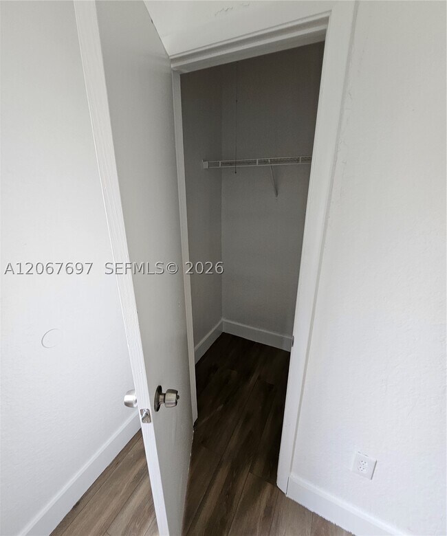 Building Photo - 450 NW 84th St