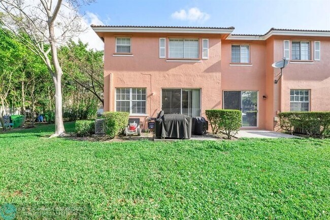 Building Photo - 9090 NW 40th Pl