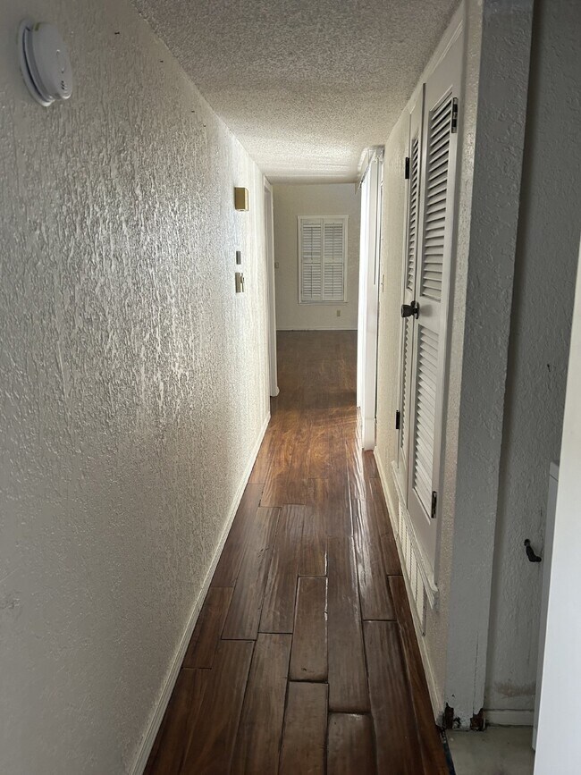 Building Photo - 3107 Isla Verde Cir