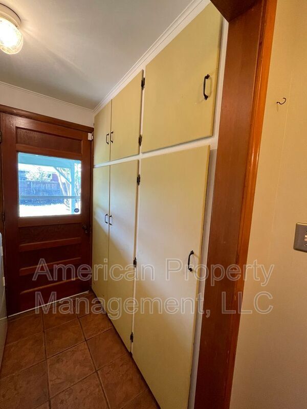 Building Photo - 2644 S Winston Ave