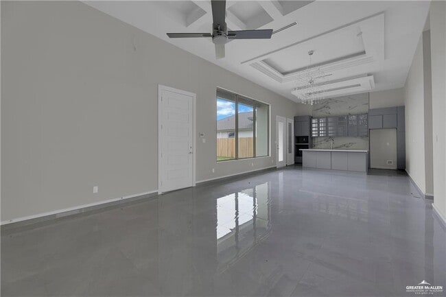 Building Photo - 27 Viola St