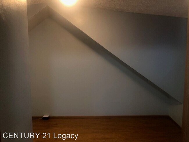Building Photo - 3 br, 2 bath House - 1131 Friendship Way