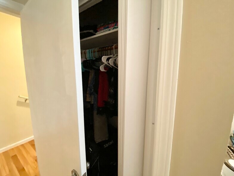 Building Photo - 6 Bickford Ave