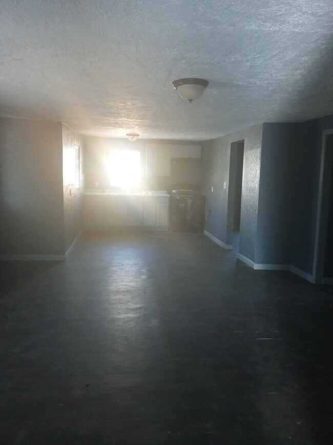 Building Photo - 7607 Verdinell St