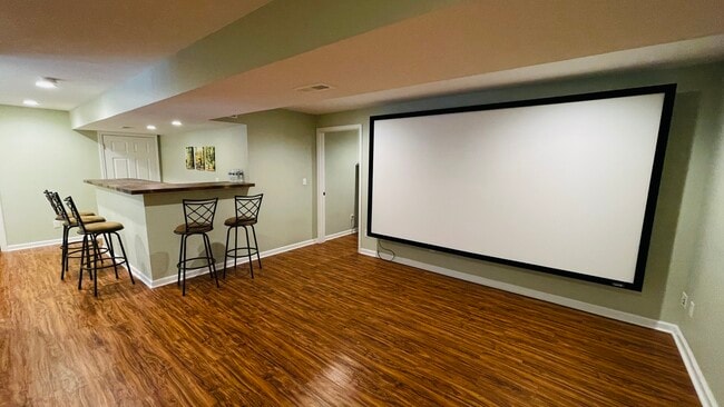 Building Photo - 16300 Brookfield View Ct