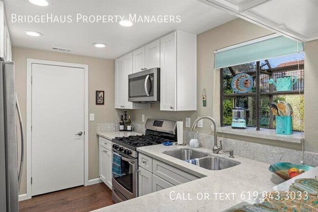 Building Photo - 1095 Shadowridge Dr