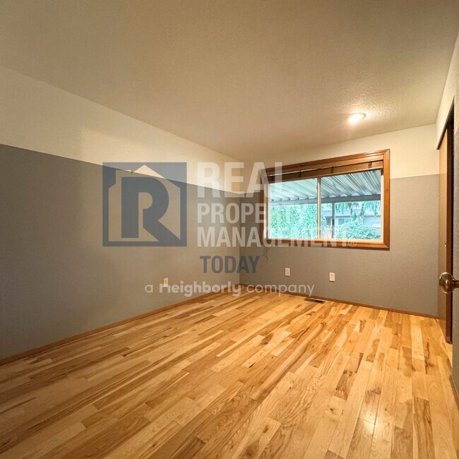Building Photo - Remodeled Rambler In Gem Heights neighborh...