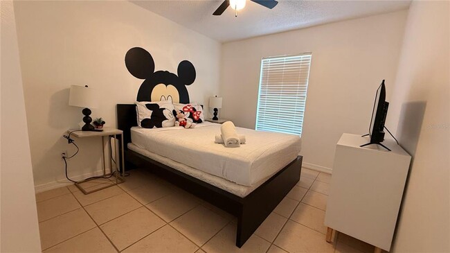 Building Photo - 605 Rochester Loop