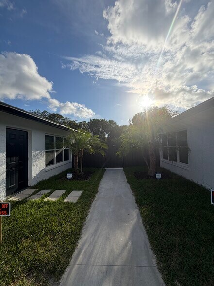 Building Photo - 2767 NW 58th Ter