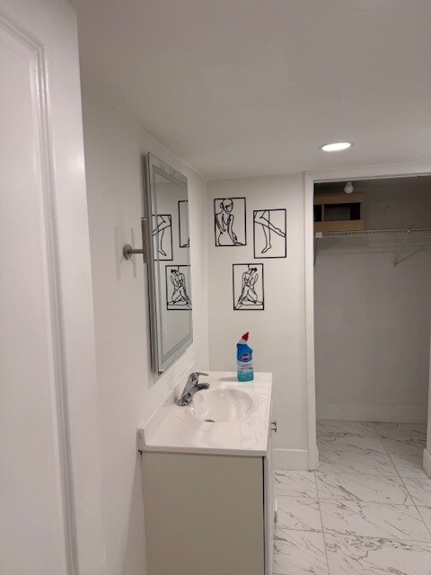 Building Photo - 1505 NW 32nd Ave